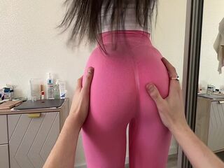 Saw a juicy ass in leggings, shoved it in her mouth and fucked her
